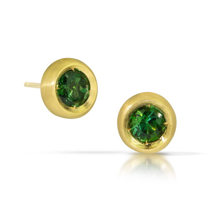 Little Star Earrings with Green Tourmaline in 18K Fairmined Green Gold