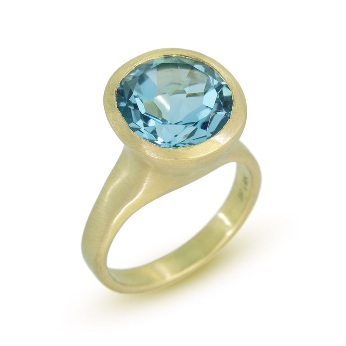 Kylix Ring with Blue Topaz in 14K Green Gold